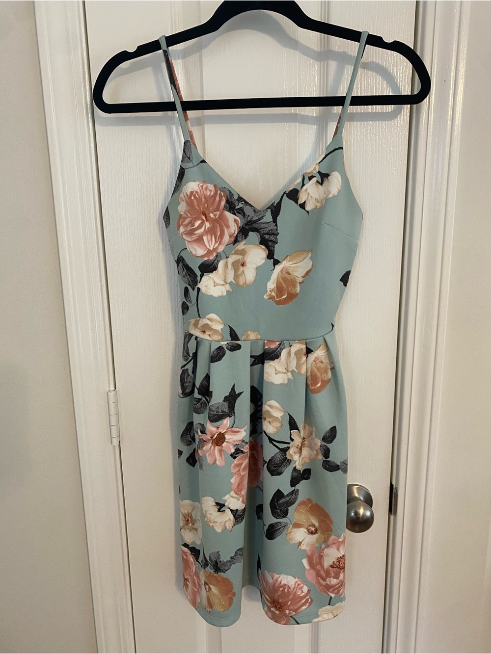 Monteau Seafoam Green Floral Spaghetti-Strap Mini Dress